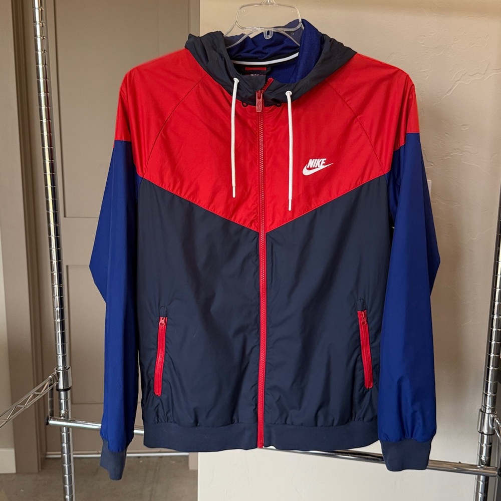 VINTAGE RETRO NIKE WINDBREAKER  SIZE L